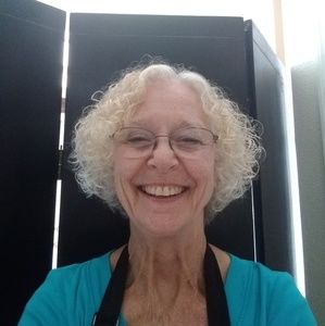 Meet your Posher, Janina